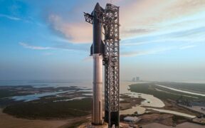 108_-SpaceX-Reschedules-Starship-Rocket-Launch-to-18th-After-Regulatory-Approval