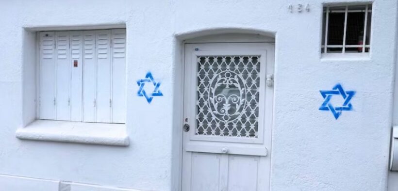 93_-France-Probes-Russian-Connection-to-Spate-of-Star-of-David-Graffiti