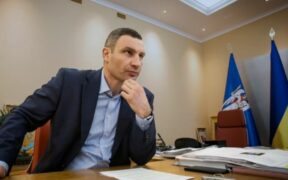 154_-Declining-Popularity-Threatens-Zelenskys-Grip-on-Power-Says-Kyiv-Mayor