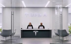 186_-Tesla-Unveils-Discount-Program-in-Partnership-with-Uber-for-Electric-Vehicle-Purchases