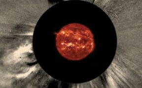 283_-Giant-Geomagnetic-Storm-Set-to-Illuminate-Northern-Skie