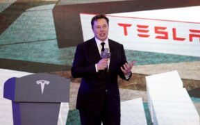 486_-Elon-Musks-Stealth-Trip-Sparks-Buzz-on-Teslas-China-Strategy