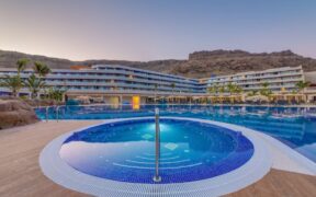 636-Radisson-Hotel-Group-Expands-African-Footprint-with-Seven-New-Hotels